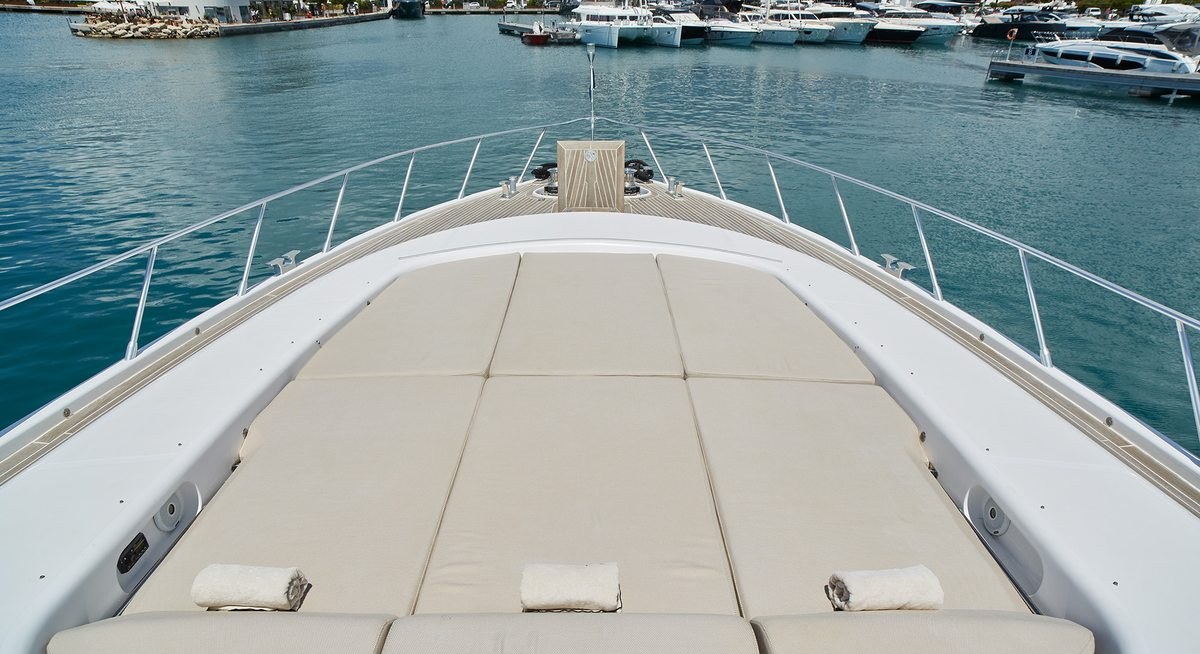 LE MAGNIFIQUE yacht charter 2