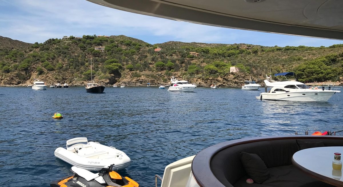 LEIGH yacht charter 4