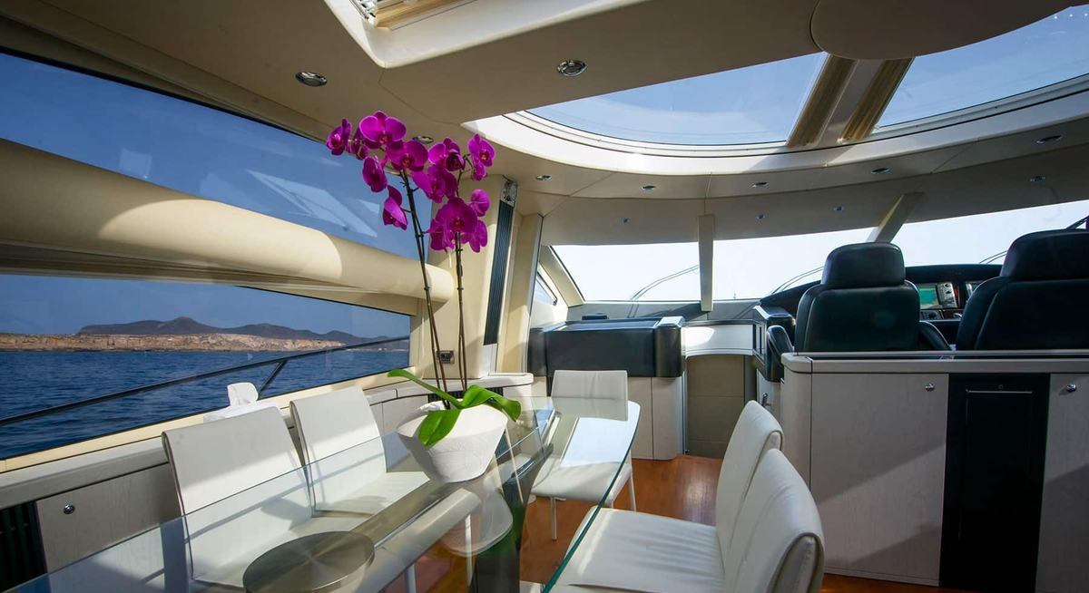 LIGHT BLUE yacht charter 4