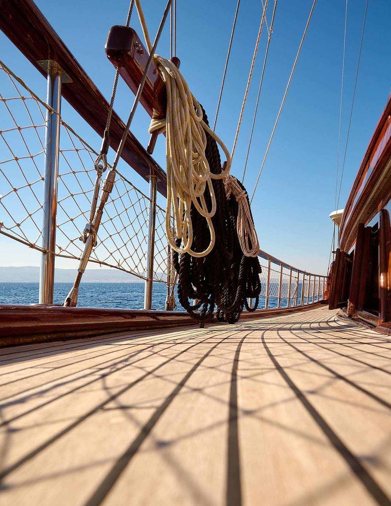 تأجير يخت LINDA YACHT CHARTER