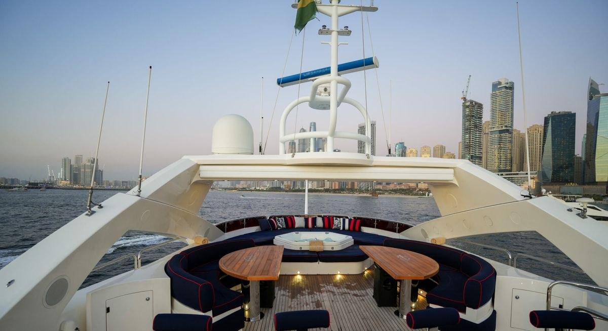 LUCIEN yacht charter 3