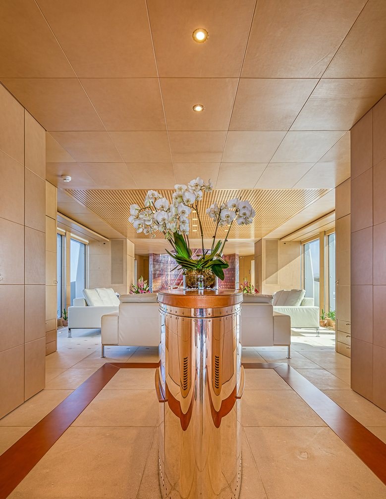تأجير يخت LUISA YACHT CHARTER
