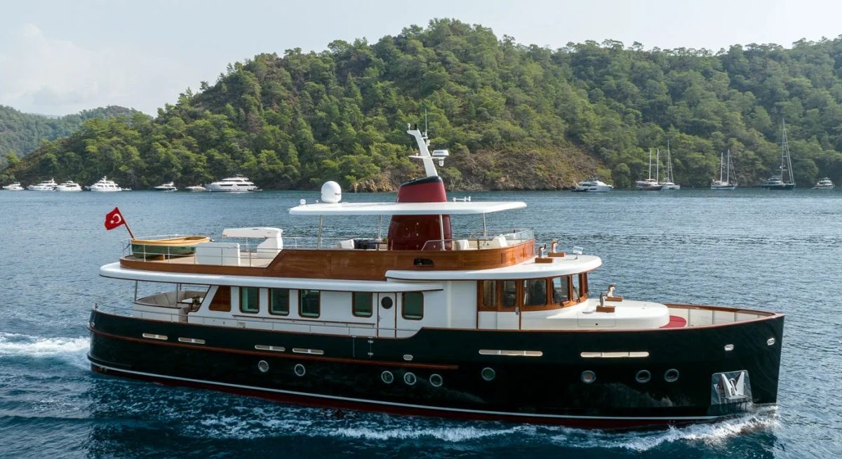MAGNOLIA ONE yacht charter 1