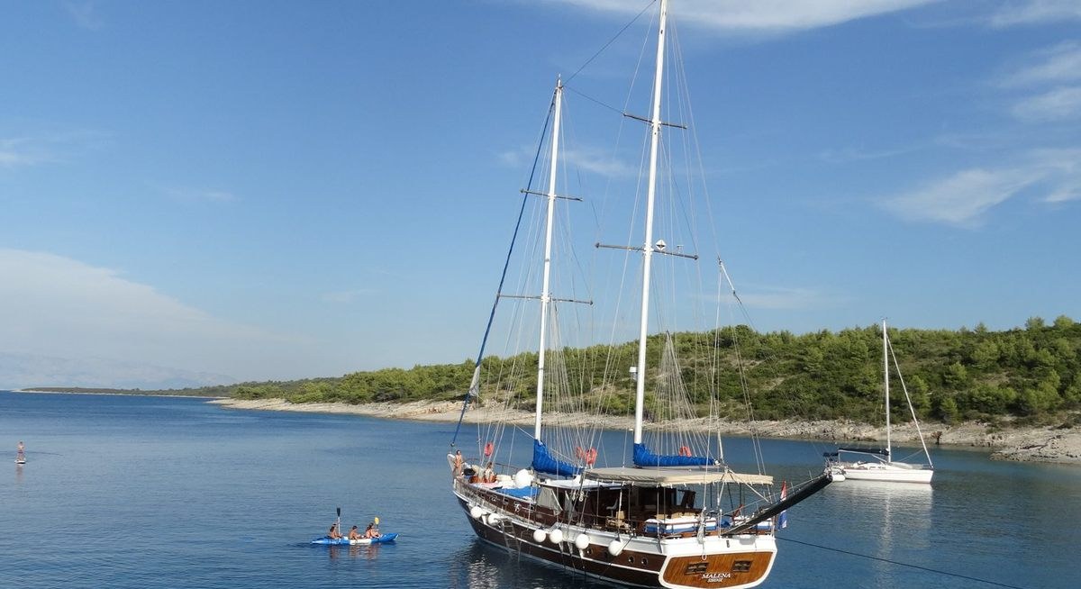 MALENA yacht charter 1