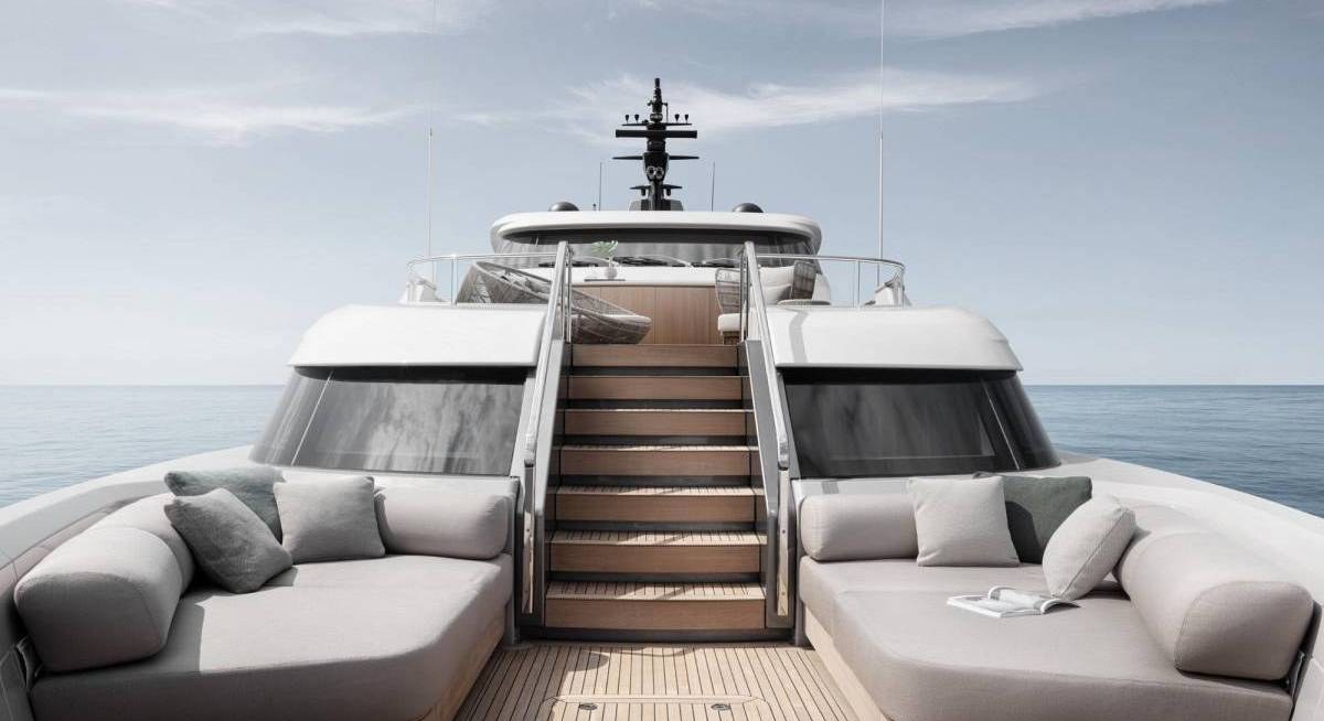 MALKIA yacht charter 4