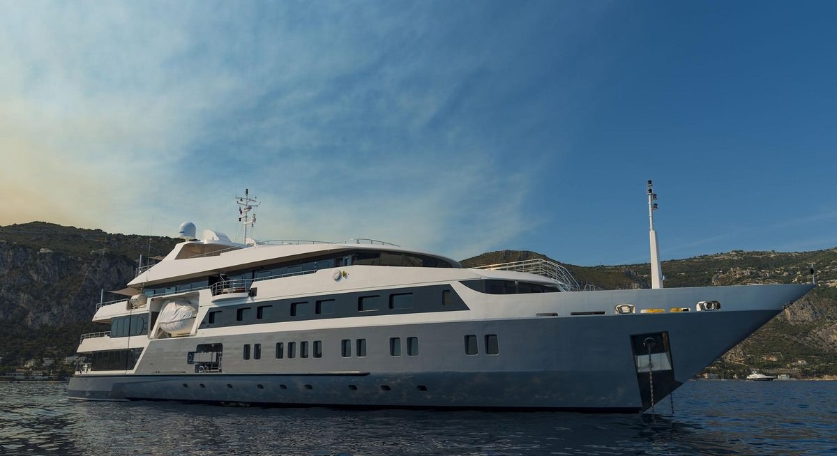 MARQUISE yacht charter 1