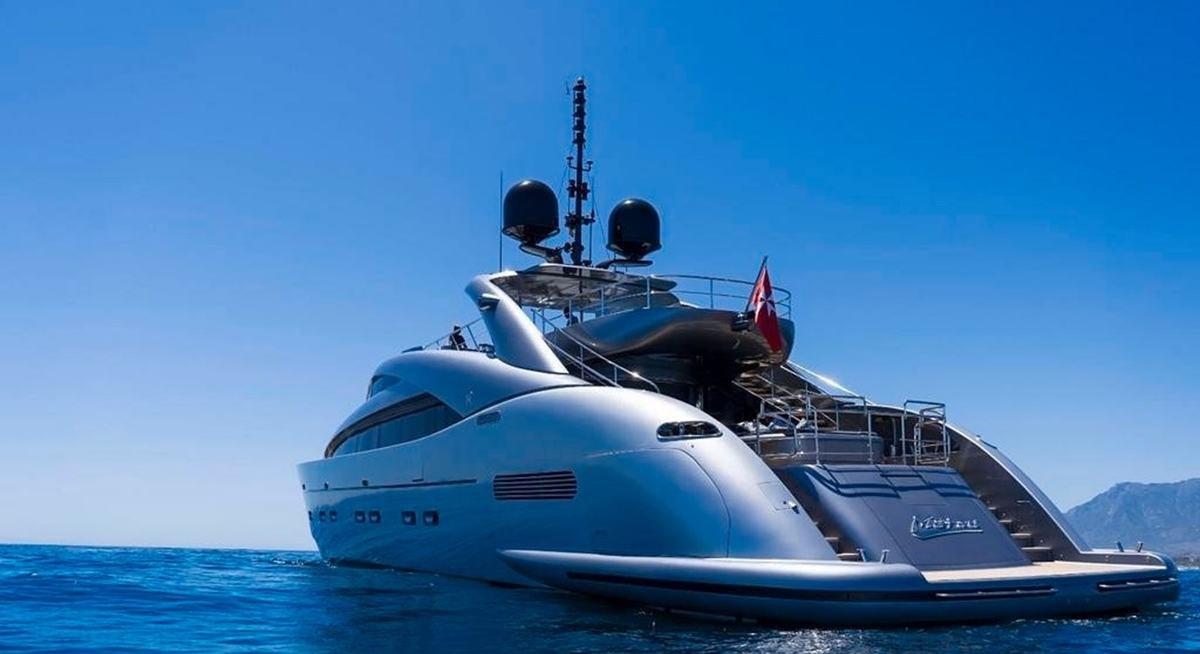MATSU yacht charter 5
