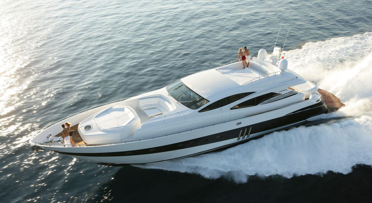 Yacht charter MAXIMO YACHT CHARTER