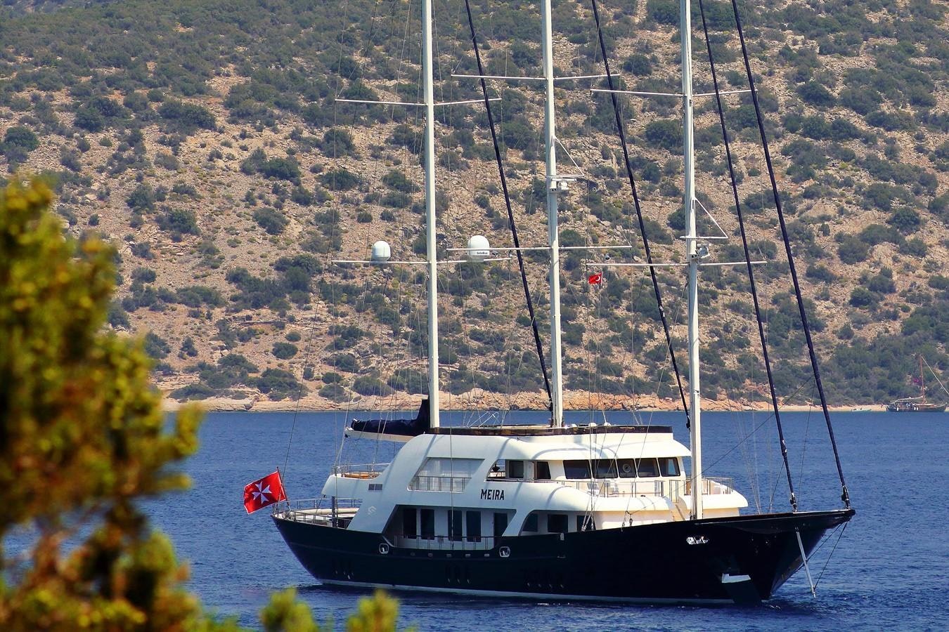 MEIRA yacht charter 1