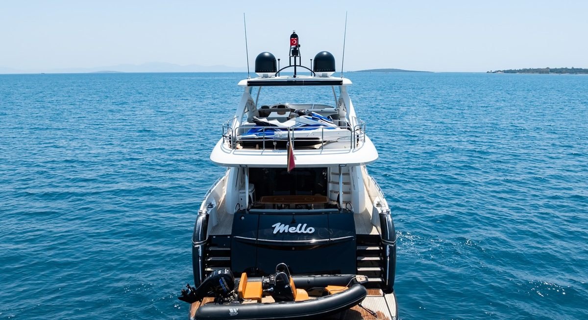 MELLO yacht charter 5
