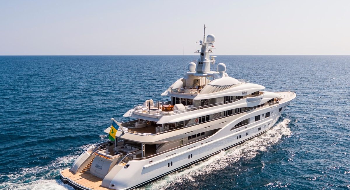 MERIDIAN A yacht charter 5