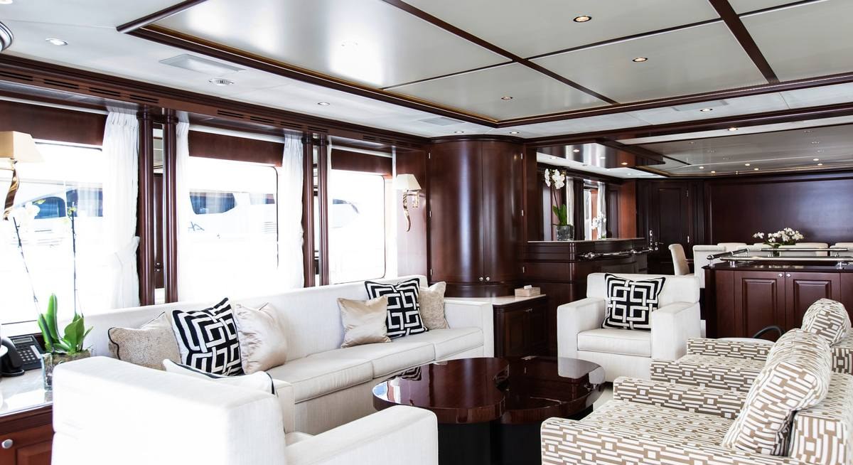 MI AMORE JULIA yacht charter 5