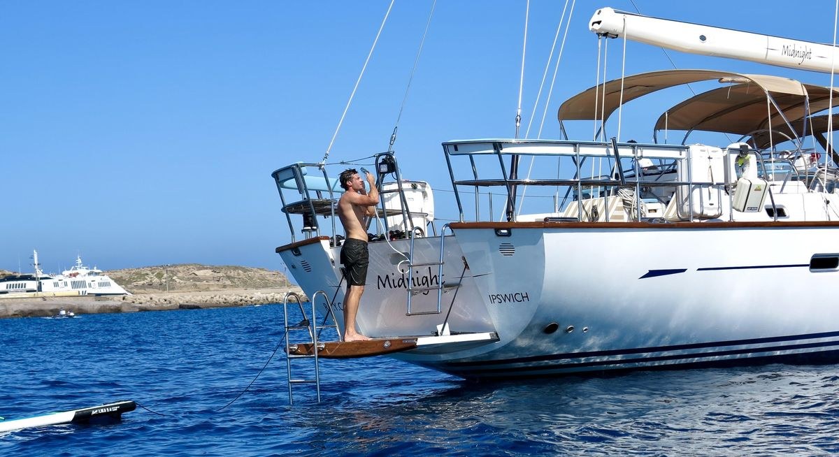 MIDNIGHT yacht charter 5