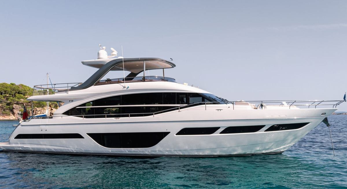 MIO BARCO yacht charter 1