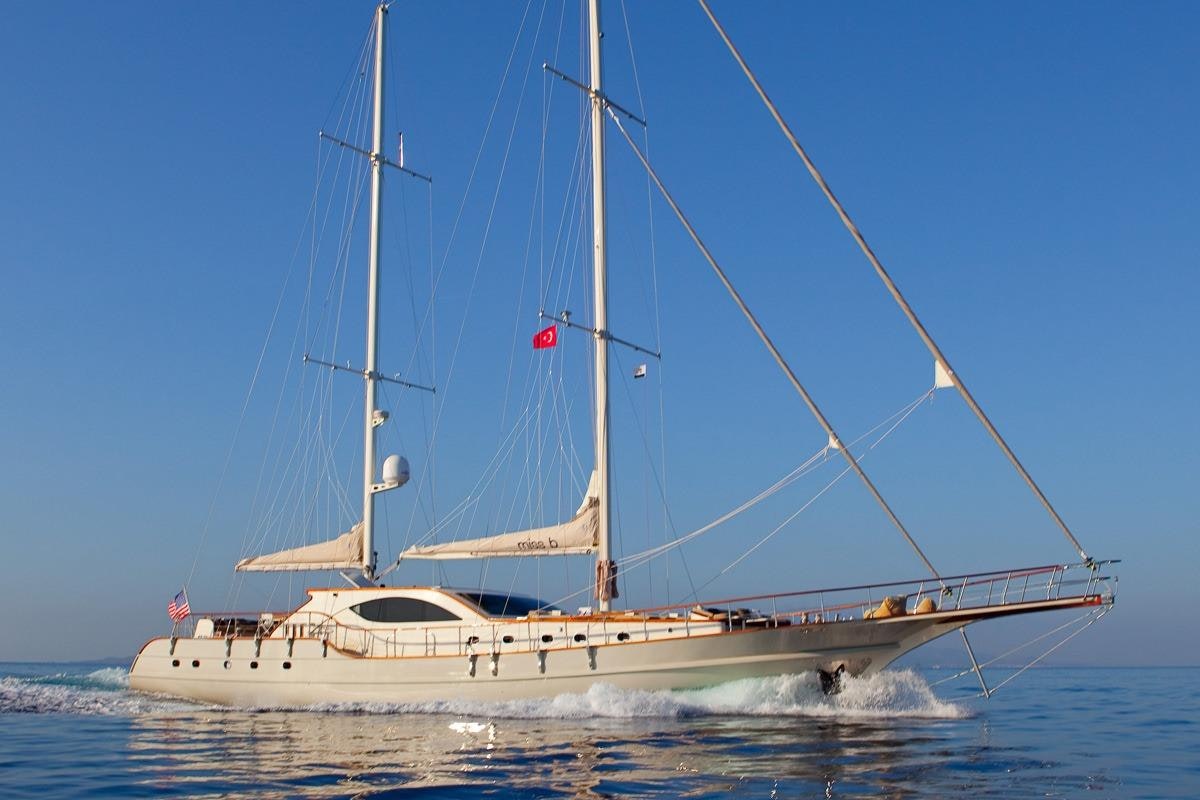 تأجير يخت MISS B YACHT CHARTER