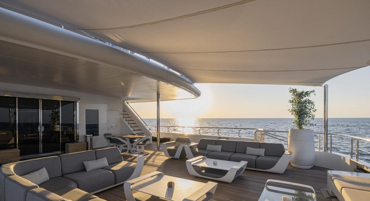 MOONLIGHT II yacht charter 4