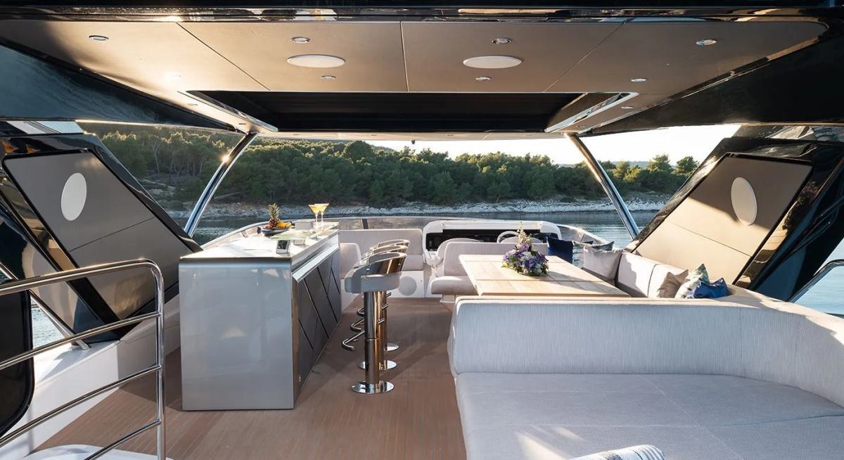 MOWANA yacht charter 3