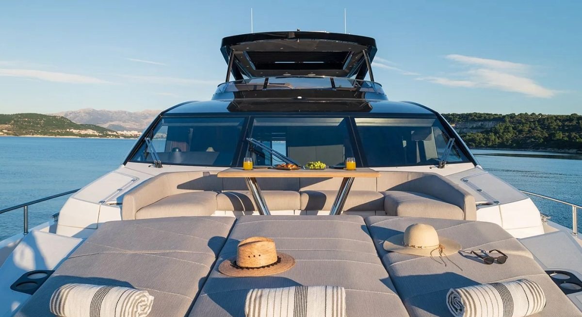 MOWANA yacht charter 2