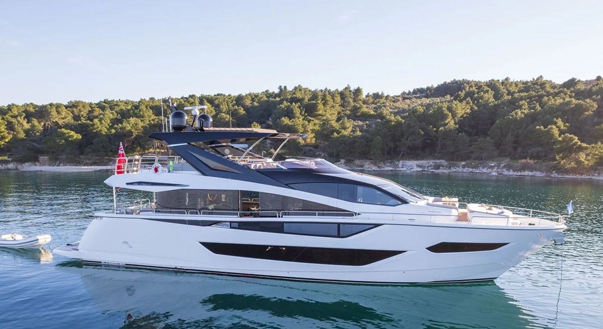 Yacht charter MOWANA YACHT CHARTER