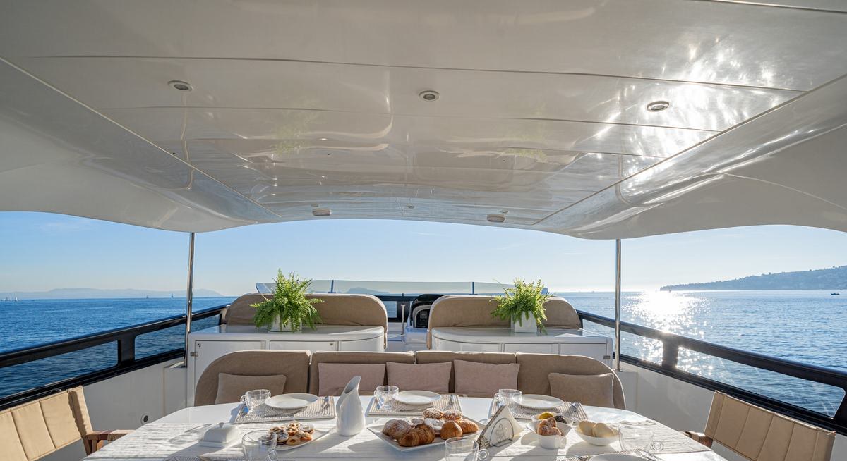 MY LIFE yacht charter 4