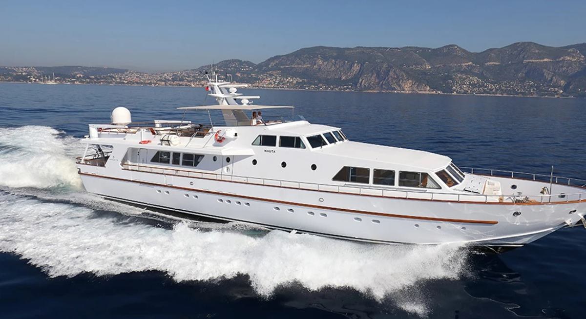 NAUTA TEASER yacht charter 1