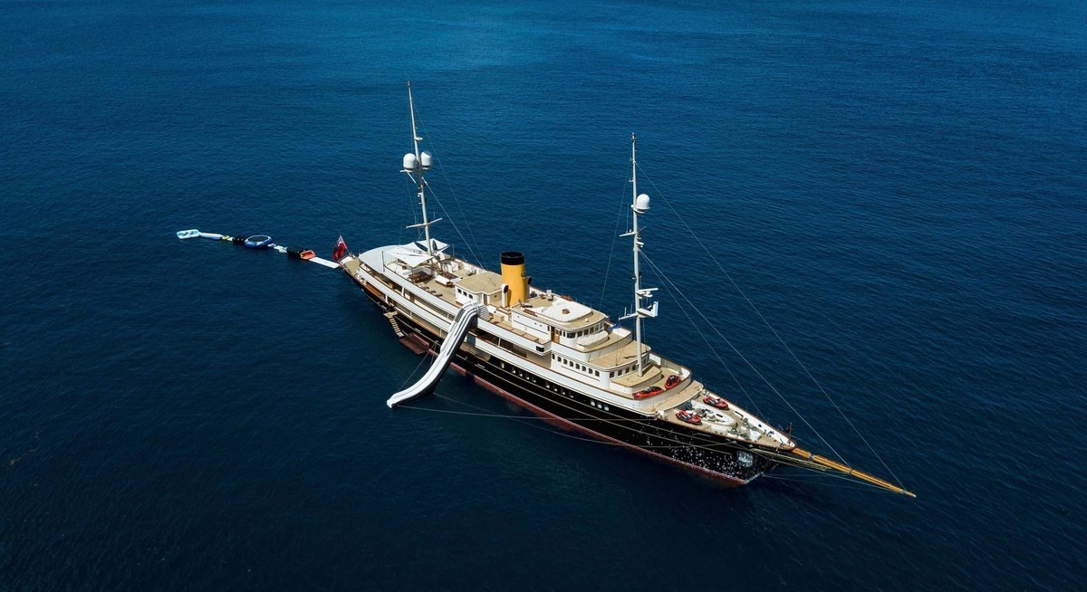 NERO yacht charter 5
