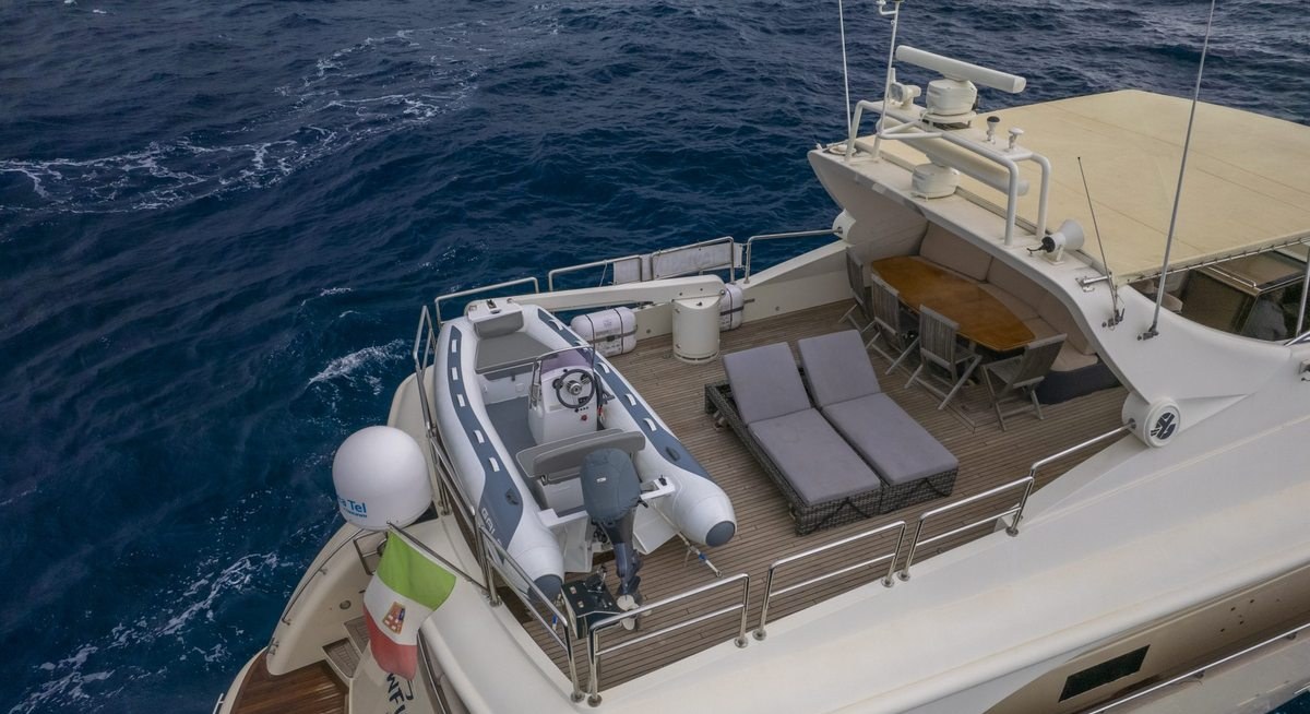 NEWFIELD yacht charter 3