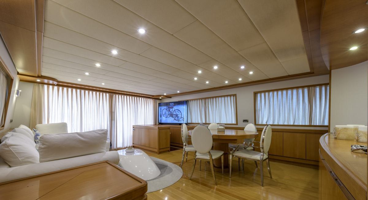 NEWFIELD yacht charter 5