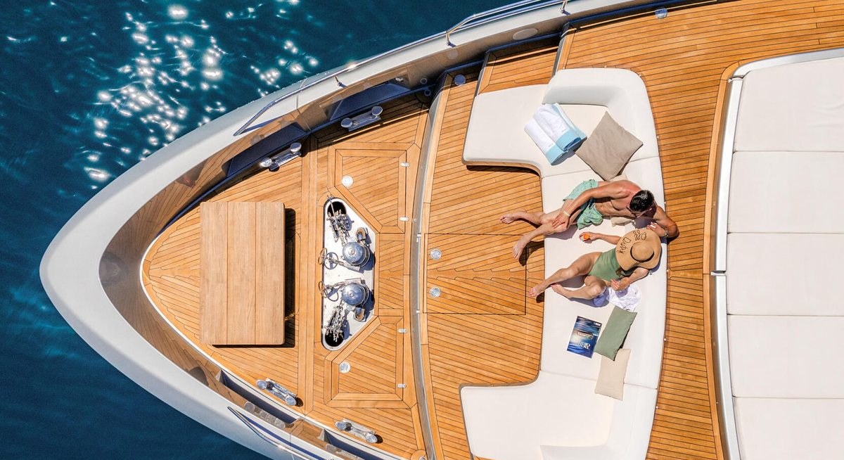 NO STRESS 888 yacht charter 2