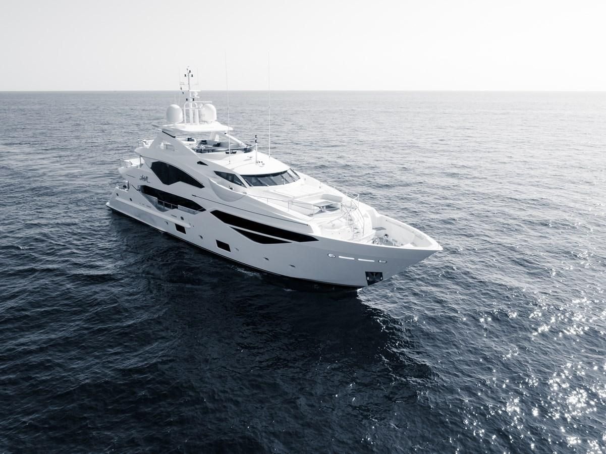 NO.9 yacht charter 1