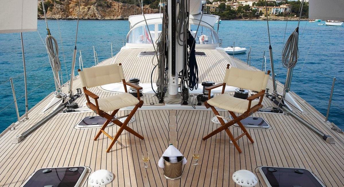 NOHEEA yacht charter 4