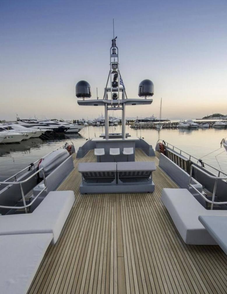 NOT GUILTY III yacht charter 4