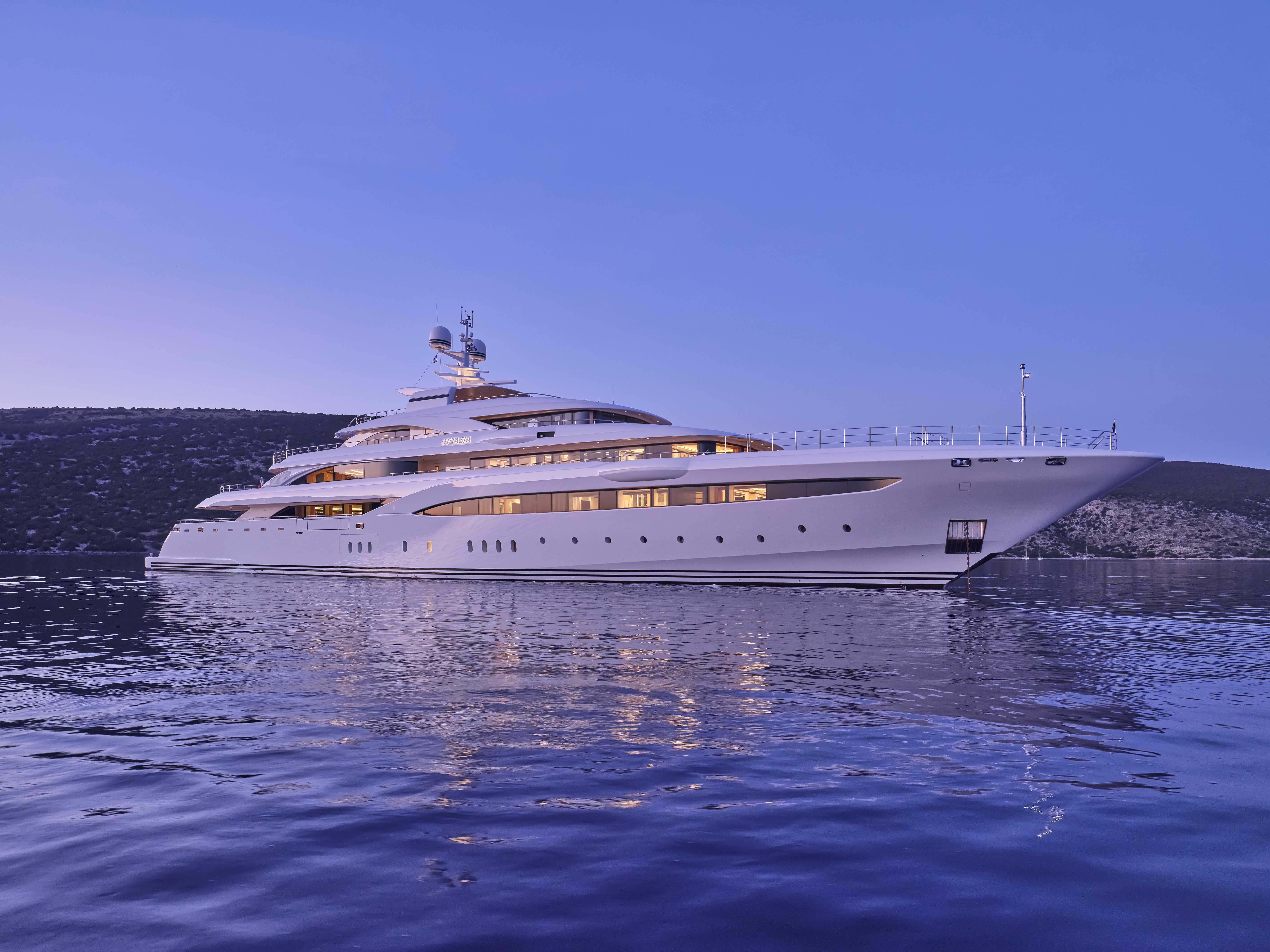 O'PTASIA yacht charter 1