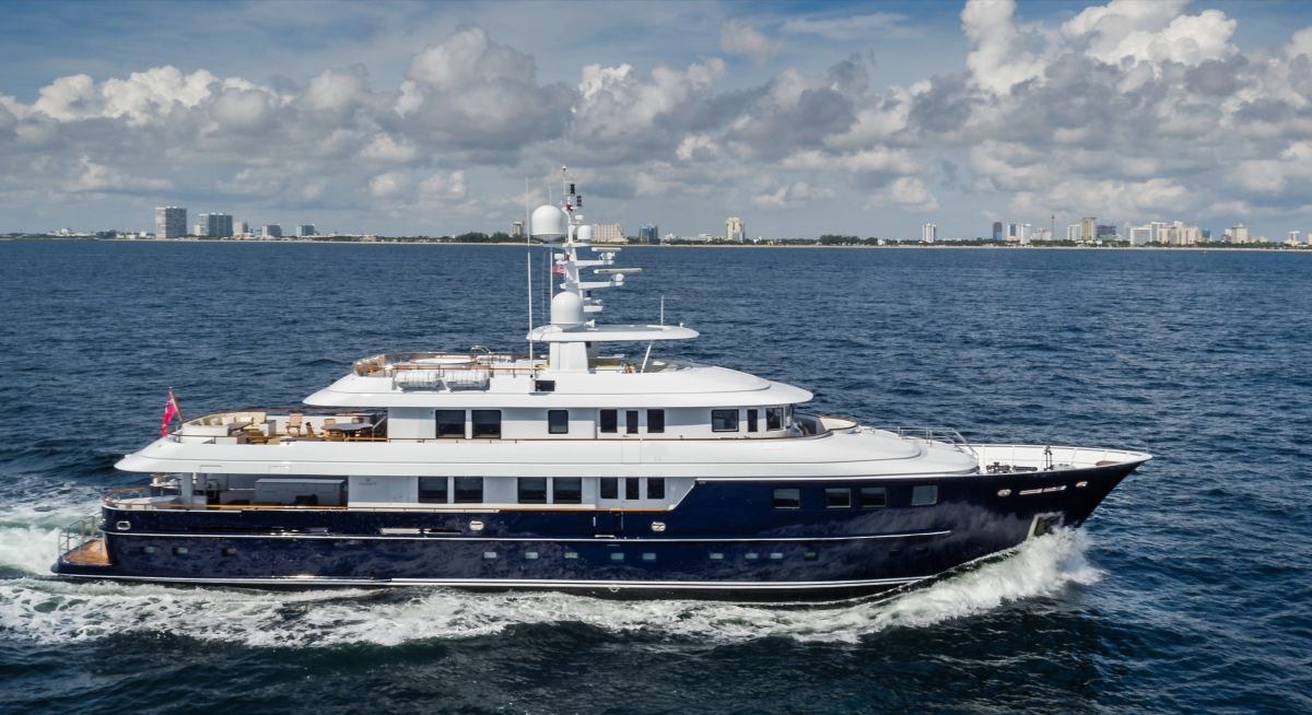 OCEAN'S SEVEN yacht charter 1