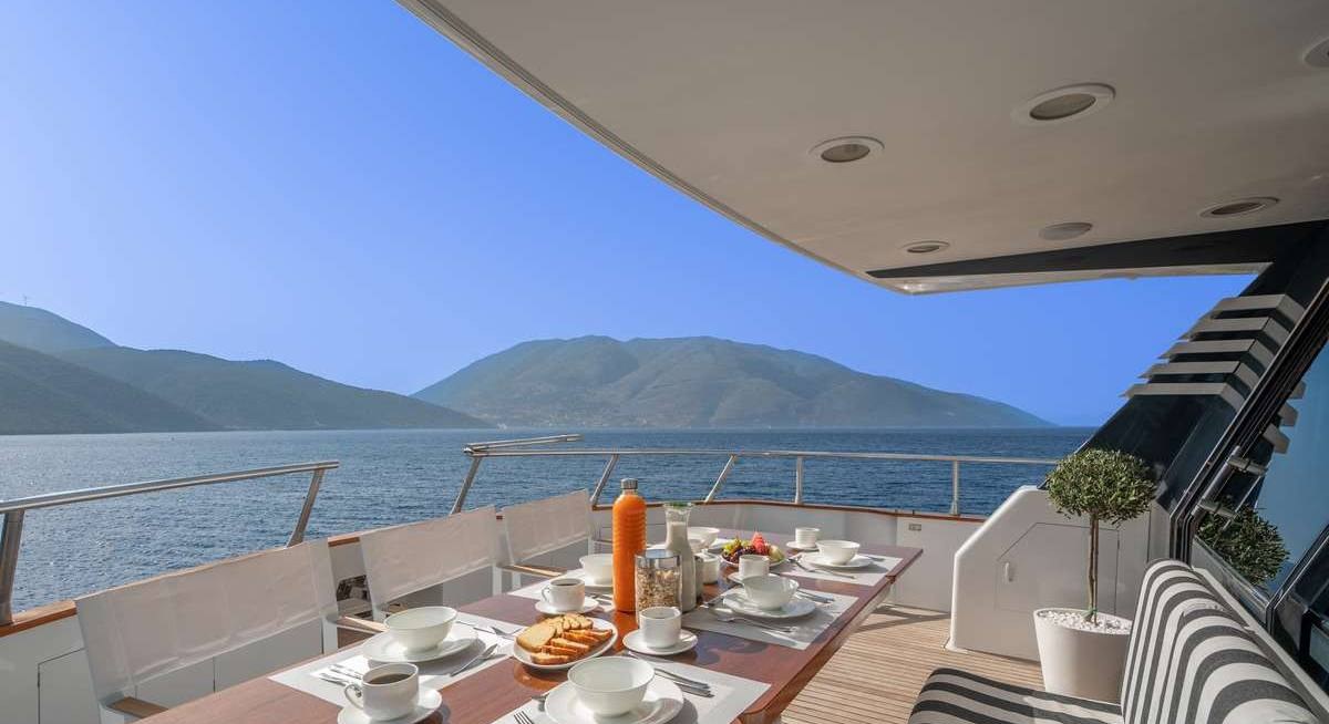 OPERA yacht charter 4