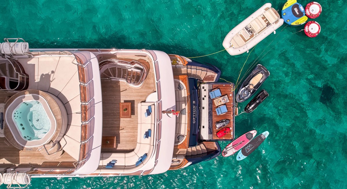 OPTION B yacht charter 5