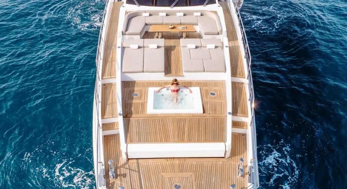 OWO yacht charter 2