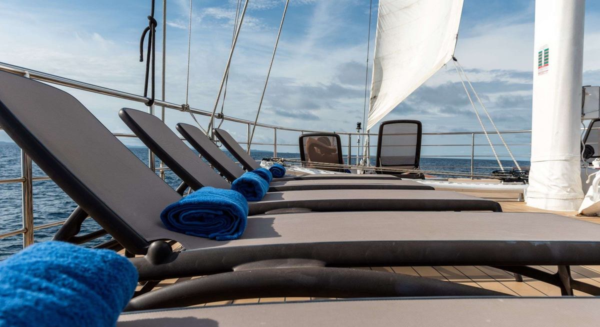 PAN ORAMA yacht charter 2
