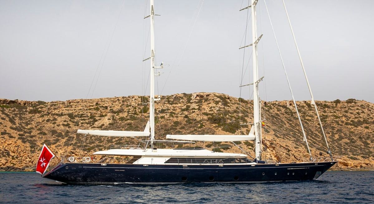 PERSEUS yacht charter 1