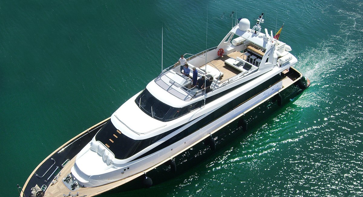 PETARDO yacht charter 1