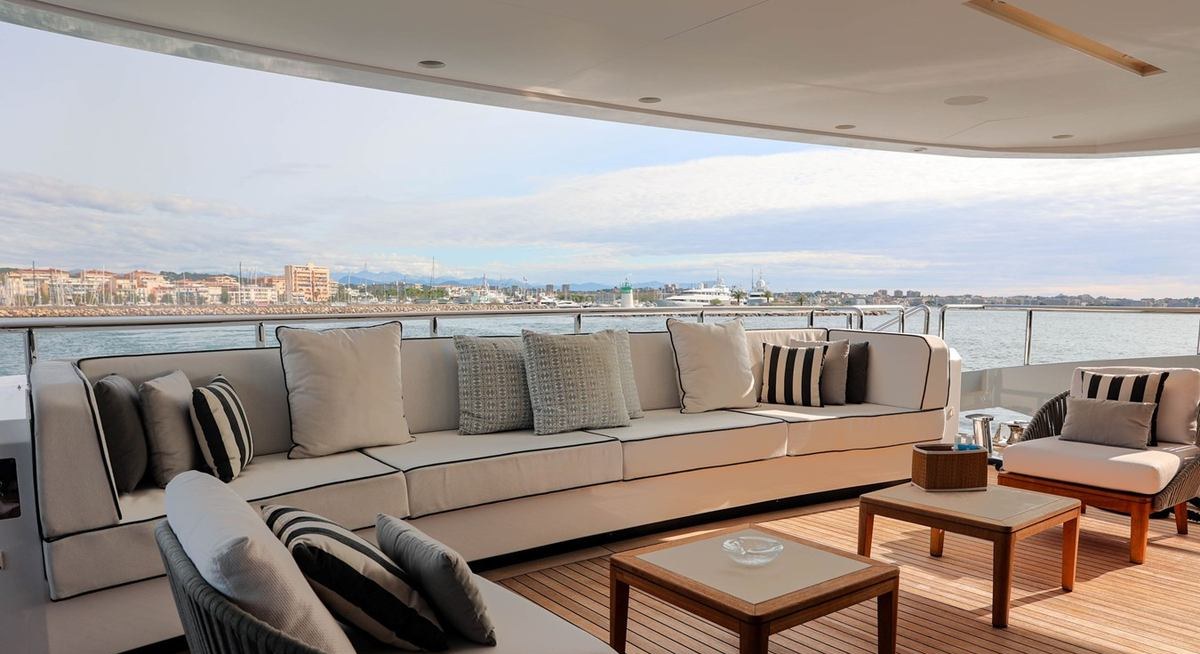 PI yacht charter 4