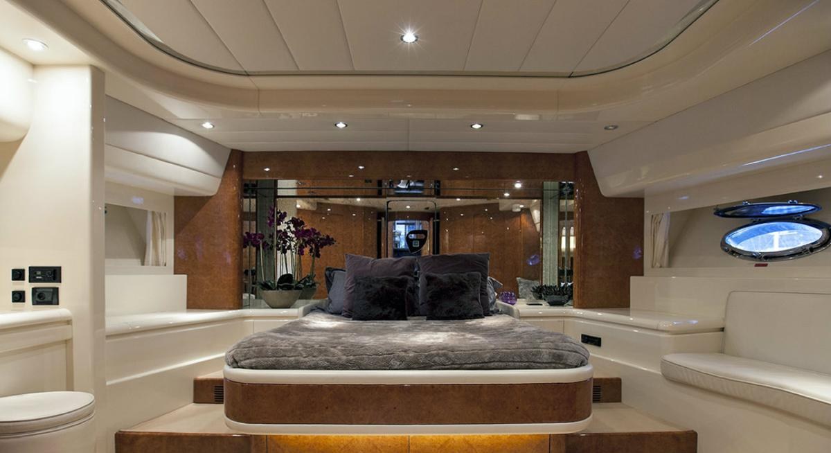 PIKES PEAK yacht charter 4