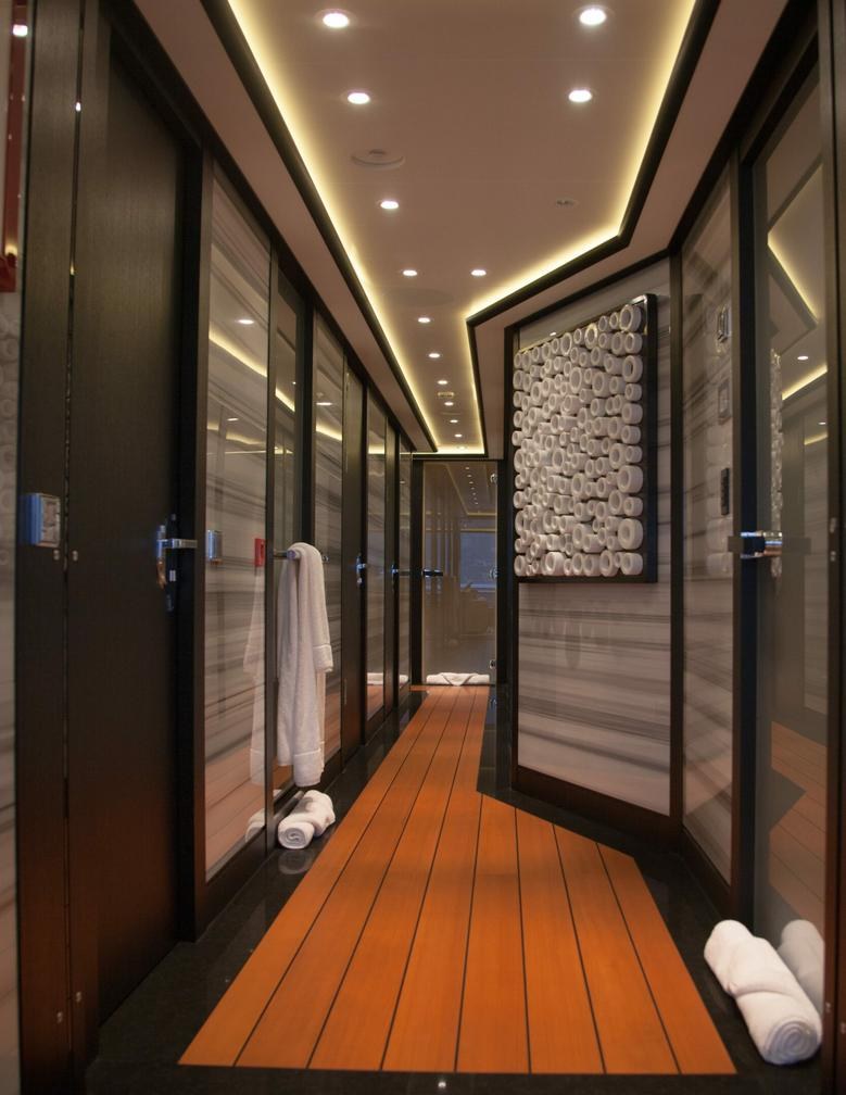 Yacht charter PLAN B YACHT CHARTER