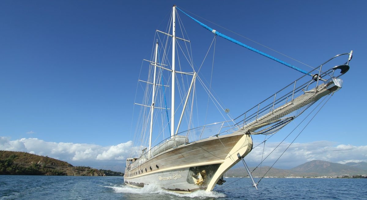 PRENSES LILA yacht charter 1