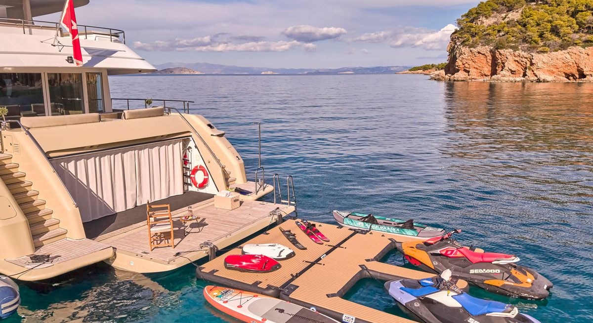 PROMETHEUS I yacht charter 5