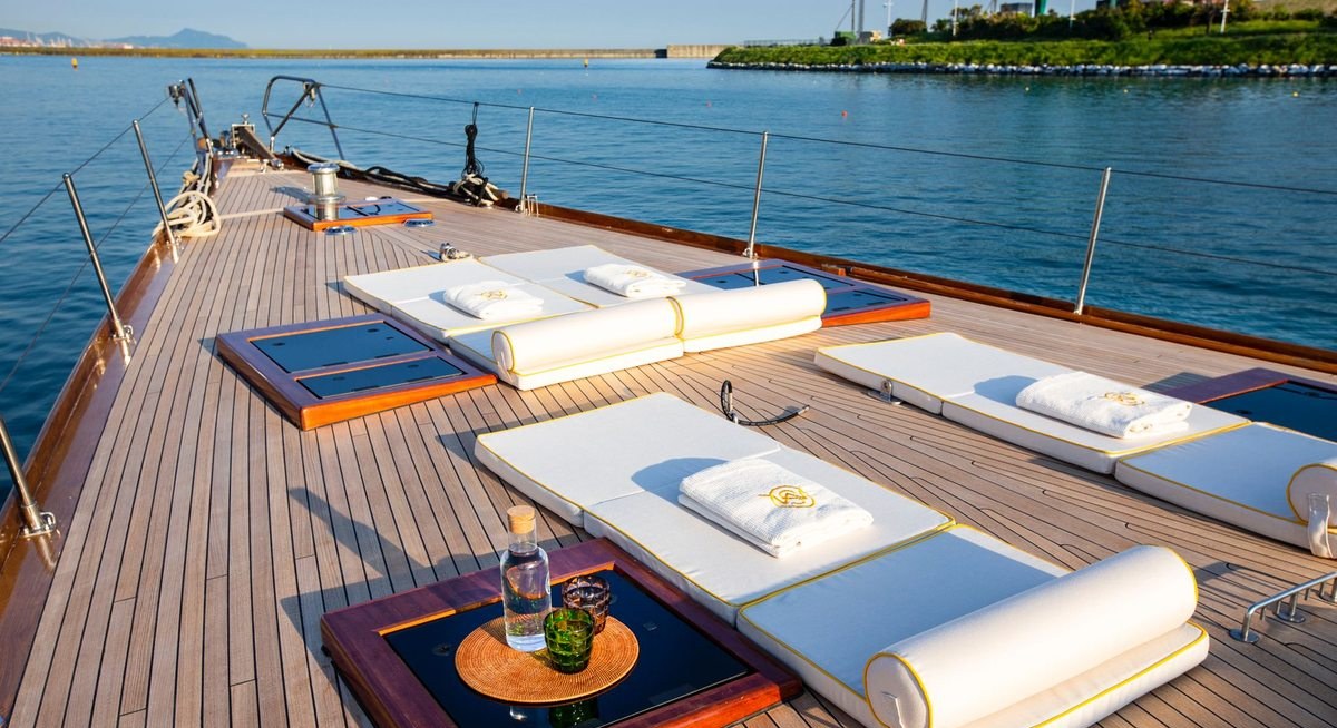 QUARTA SANTA MARIA yacht charter 2