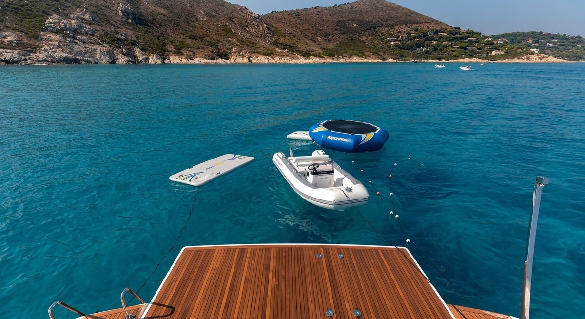 RAPH SEVEN II yacht charter 5