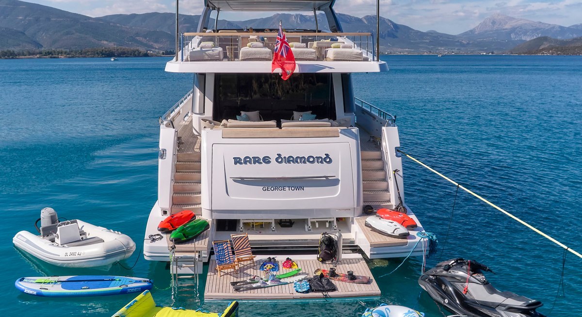 RARE DIAMOND yacht charter 5