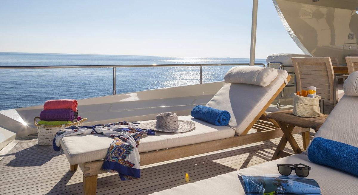 RINI V yacht charter 3