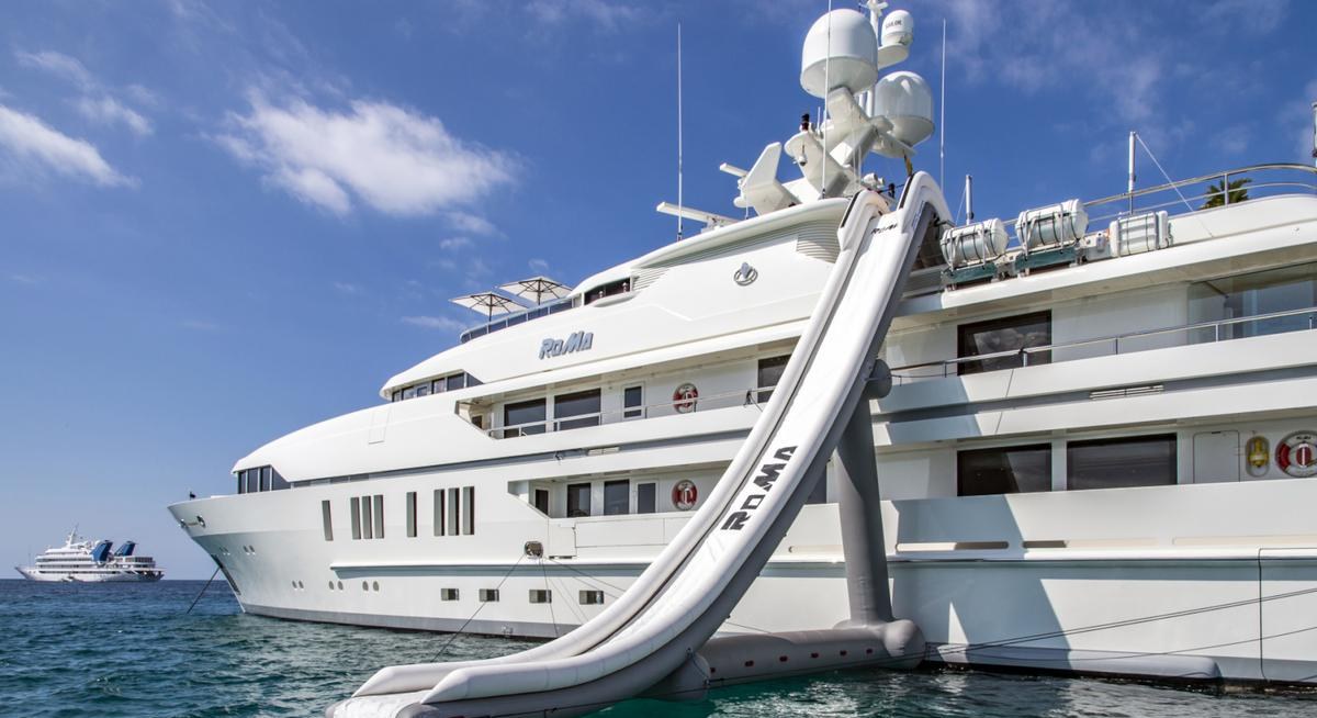 ROMA yacht charter 5